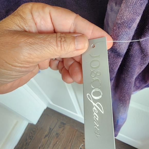 NWT Purple and White Cropped Tie-Dye Sweatshirt Sz Large - Picture 5 of 7